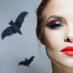 Not bat an eye / Not bat an eyelid